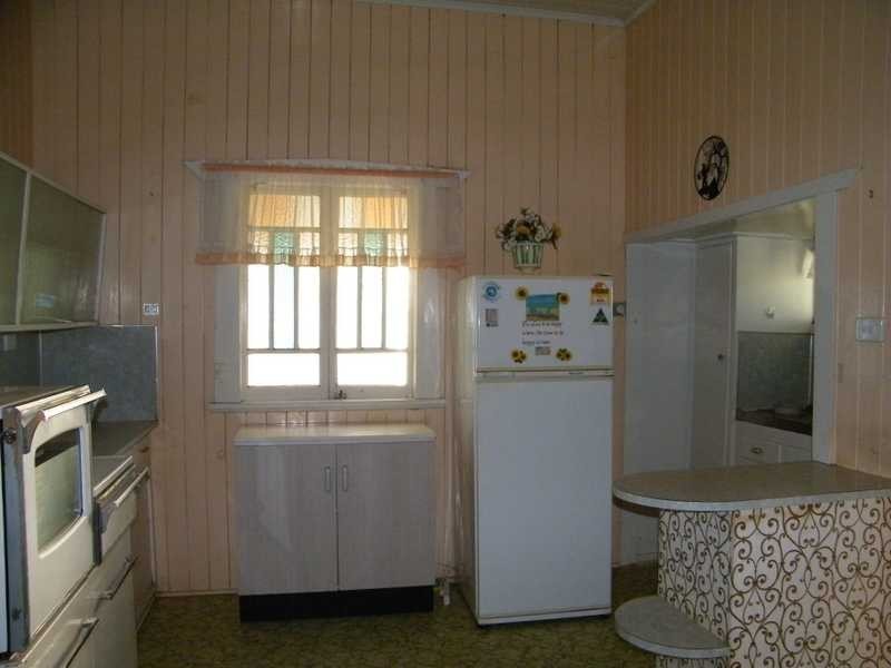 130 Drayton Street, Nanango QLD 4615