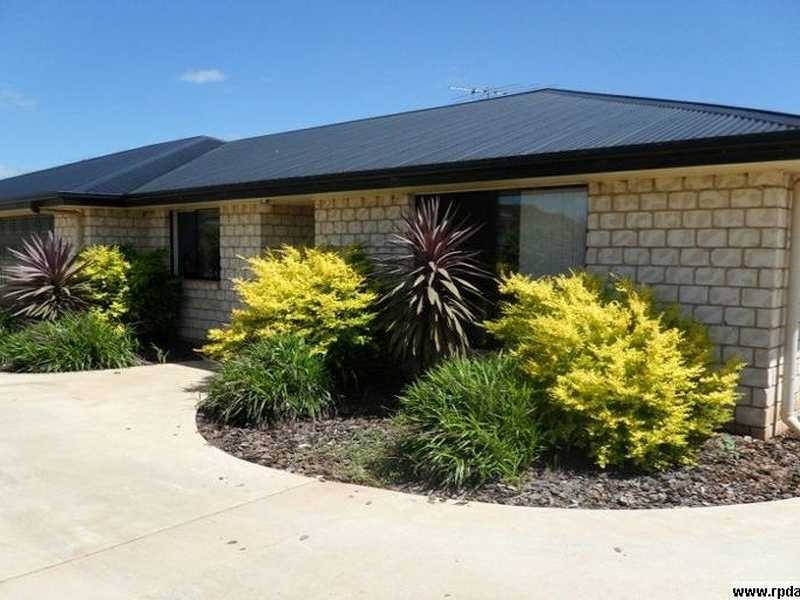 1/11 Tessmanns Rd, Kingaroy QLD 4610