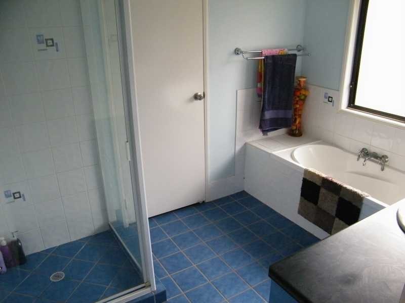 1/11 Tessmanns Rd, Kingaroy QLD 4610