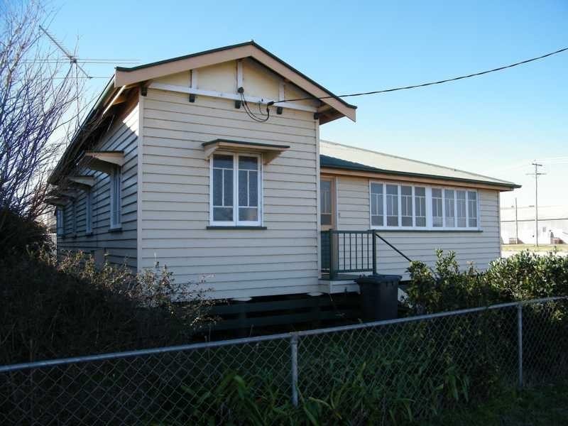 2 Markwell Street, Kingaroy QLD 4610