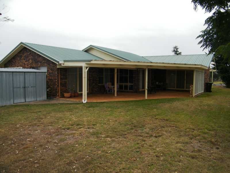 39 Cowie Drive, Kingaroy QLD 4610