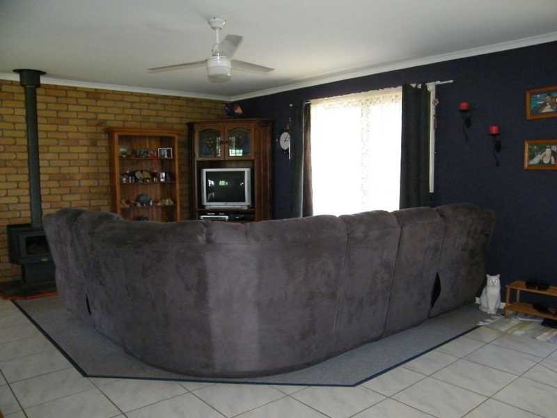 2 Nevin Crt, Kingaroy QLD 4610