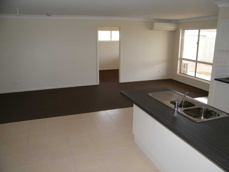 47 BUCKINGHAM STREET, Kingaroy QLD 4610