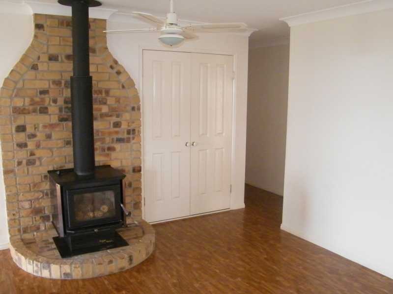 28 Adermann Drive, Kingaroy QLD 4610
