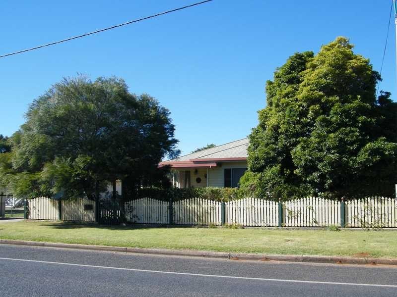 56 Youngman Street, Kingaroy QLD 4610
