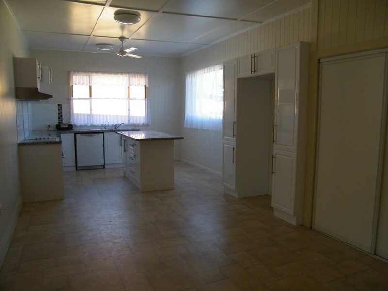 13 Fitzroy St, Kingaroy QLD 4610
