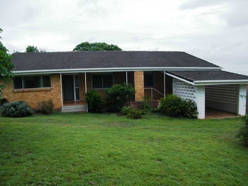 28 Moonya Street, Kingaroy QLD 4610