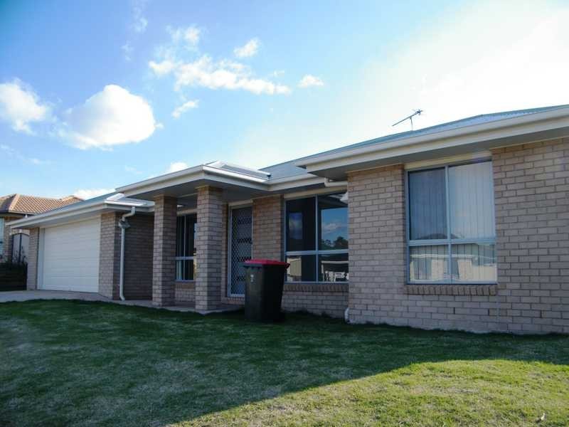 6 LARA CT, Kingaroy QLD 4610