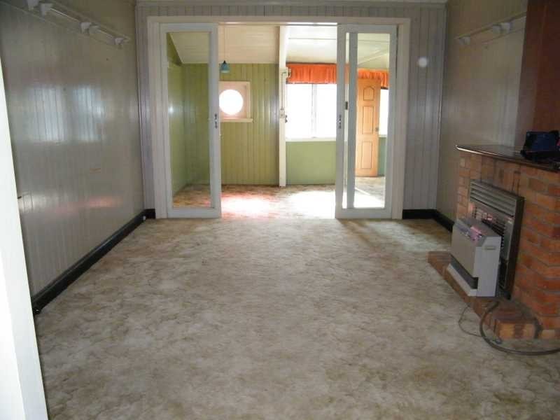 10 GLENDON ST, Kingaroy QLD 4610