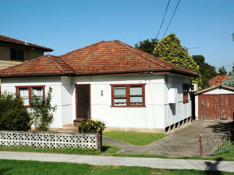 6 Balmoral Road, Northmead NSW 2152