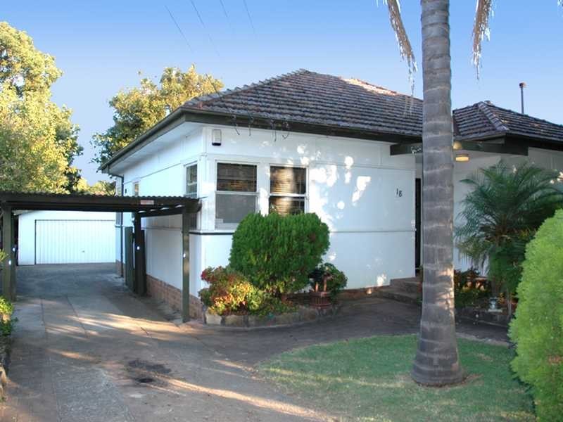 18 Balmoral Road, Northmead NSW 2152