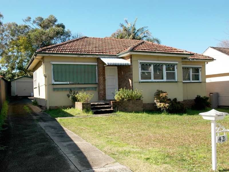 42 Beamish Road, Northmead NSW 2152