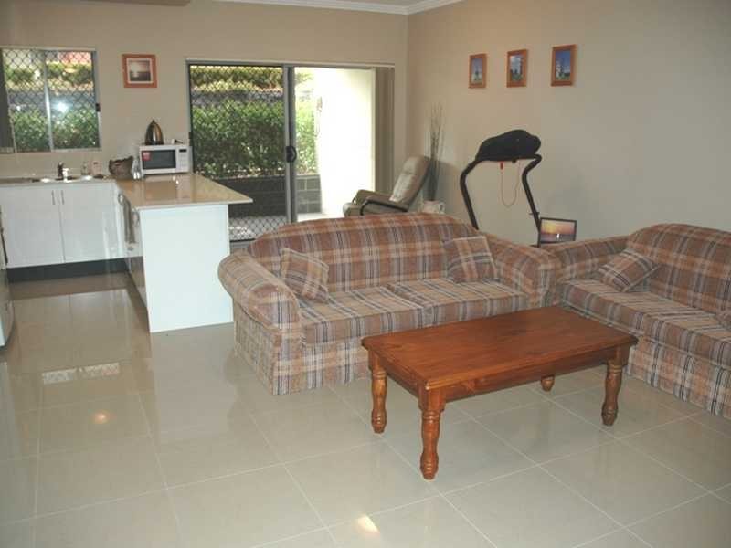 Unit 2/65-71 Beamish  Road, Northmead NSW 2152