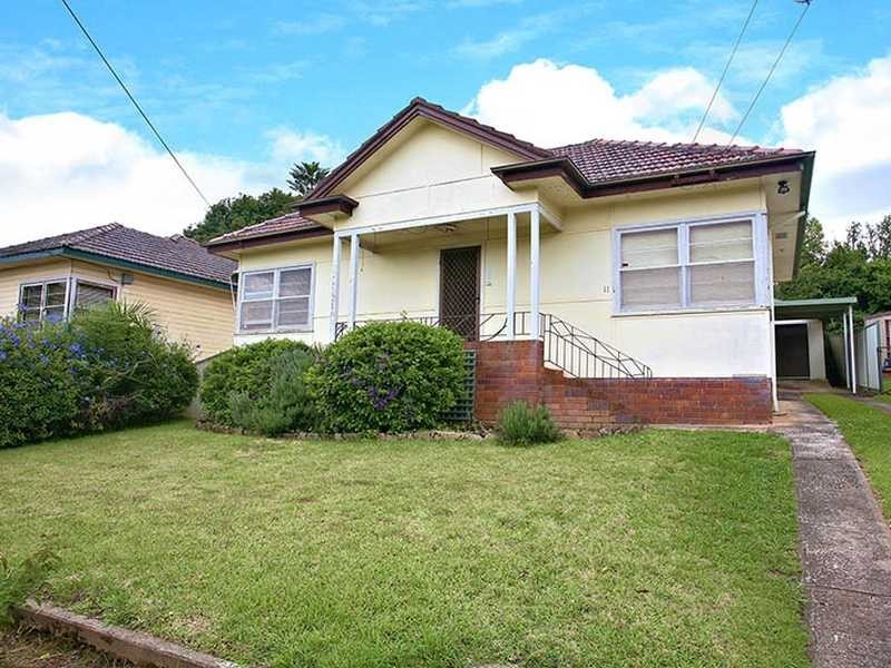 11 Balfour Street, Northmead NSW 2152