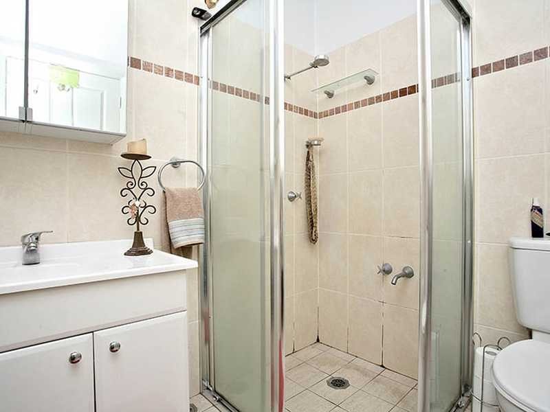 11 Balfour Street, Northmead NSW 2152