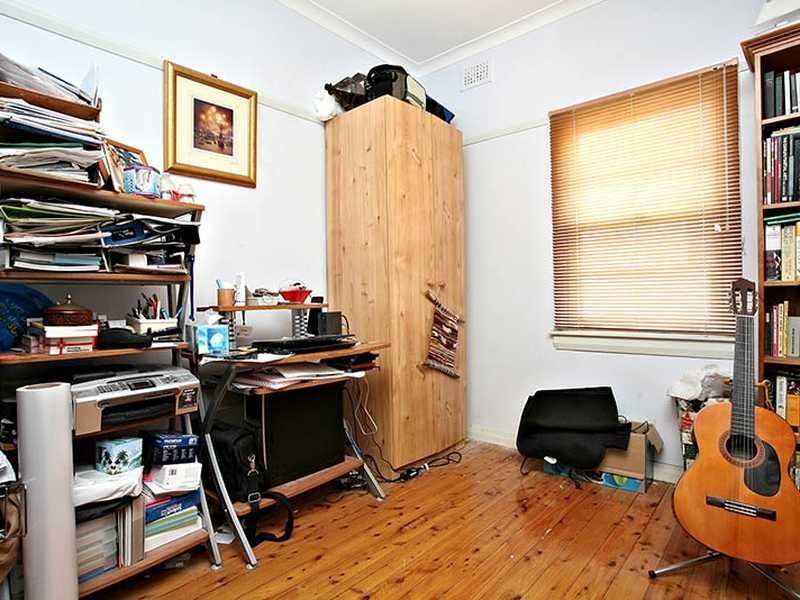 11 Balfour Street, Northmead NSW 2152