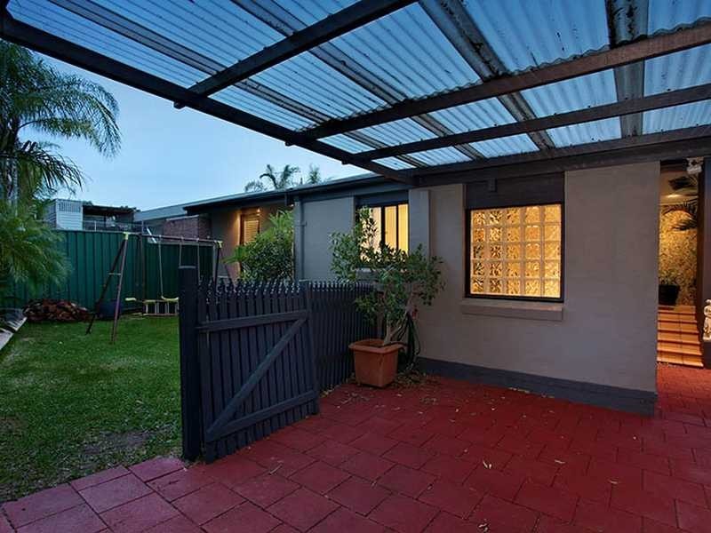 33 Churchill Drive, Winston Hills NSW 2153