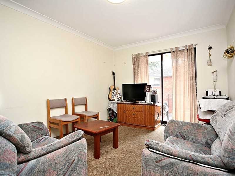 8/114 Railway Street, Granville NSW 2142