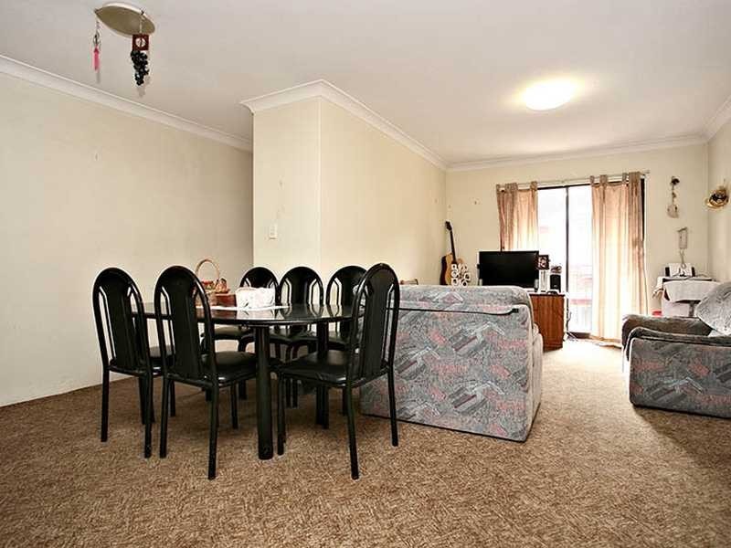 8/114 Railway Street, Granville NSW 2142