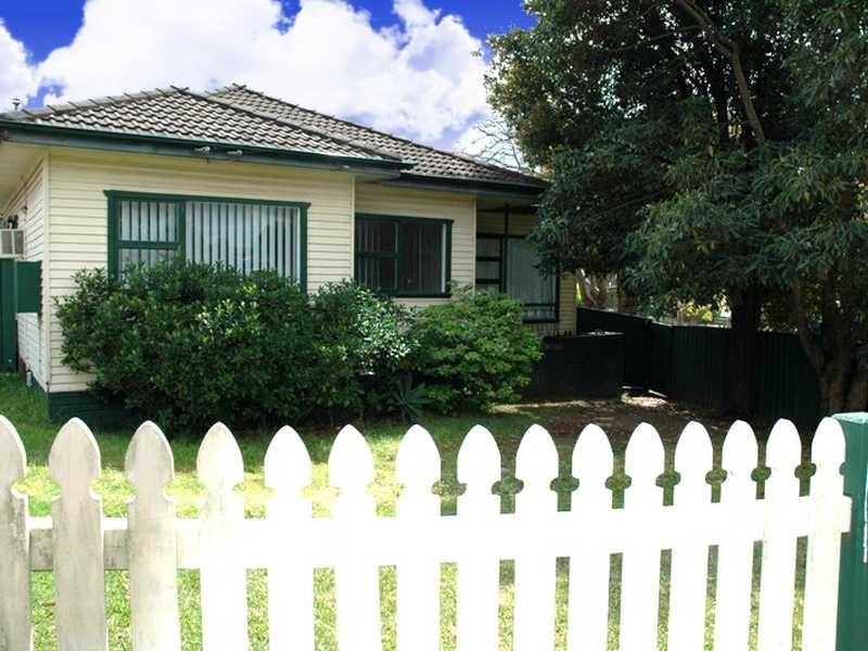 28 Fitzwilliam Road, Old Toongabbie NSW 2146