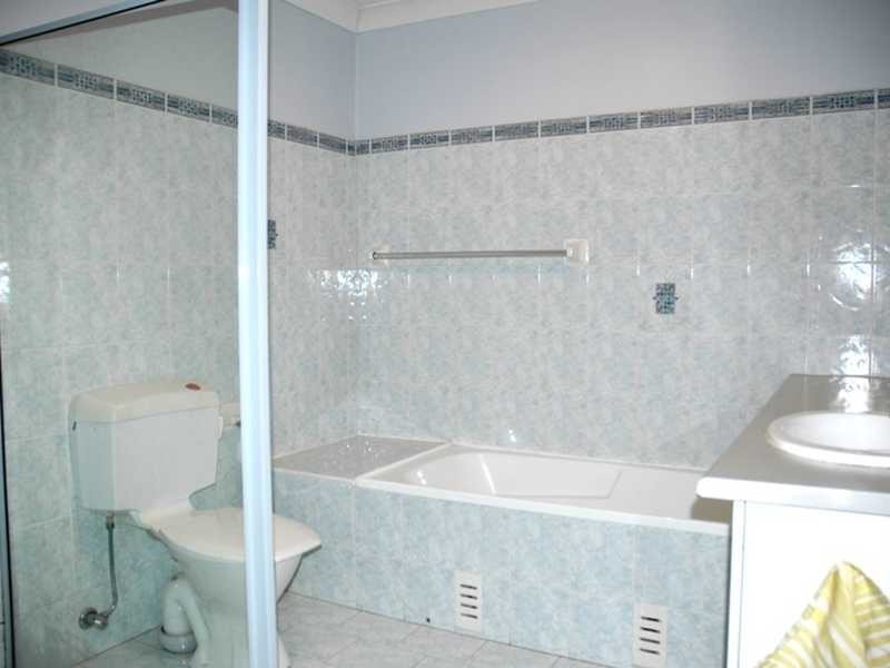 4/235-241 Cnr. Dremeday & Windsor Road, Northmead NSW 2152