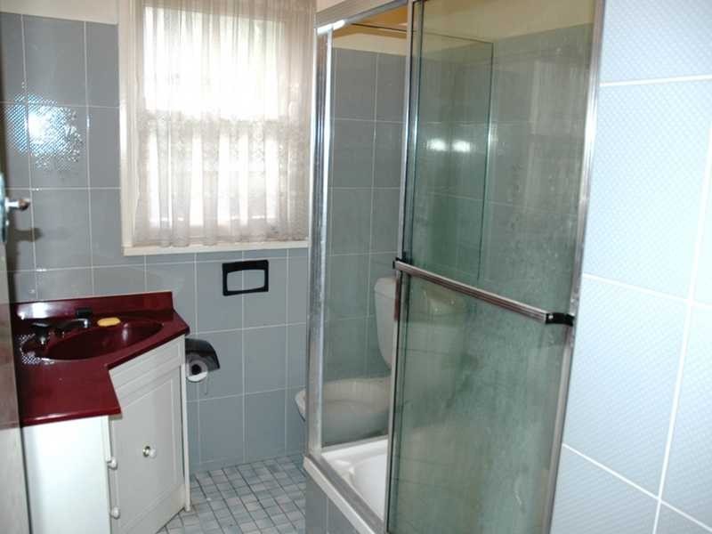 2 Illoca Place, Toongabbie NSW 2146