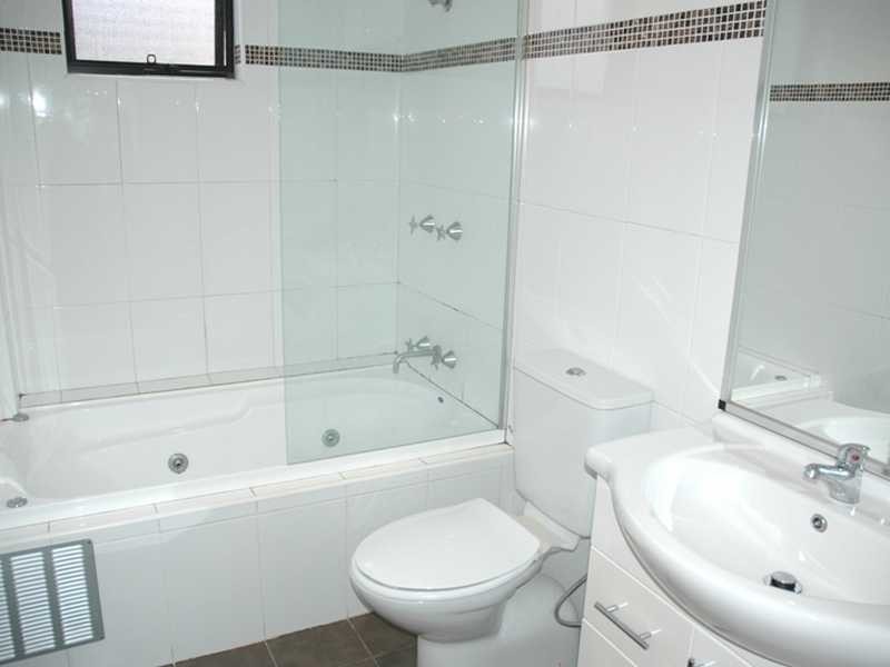 Unit/4/20 Redbank Road, Northmead NSW 2152