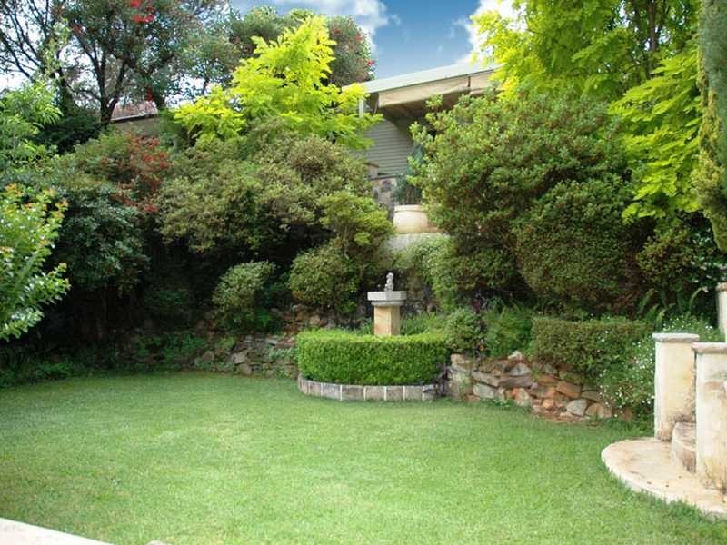 12 Whitehaven Road, Northmead NSW 2152