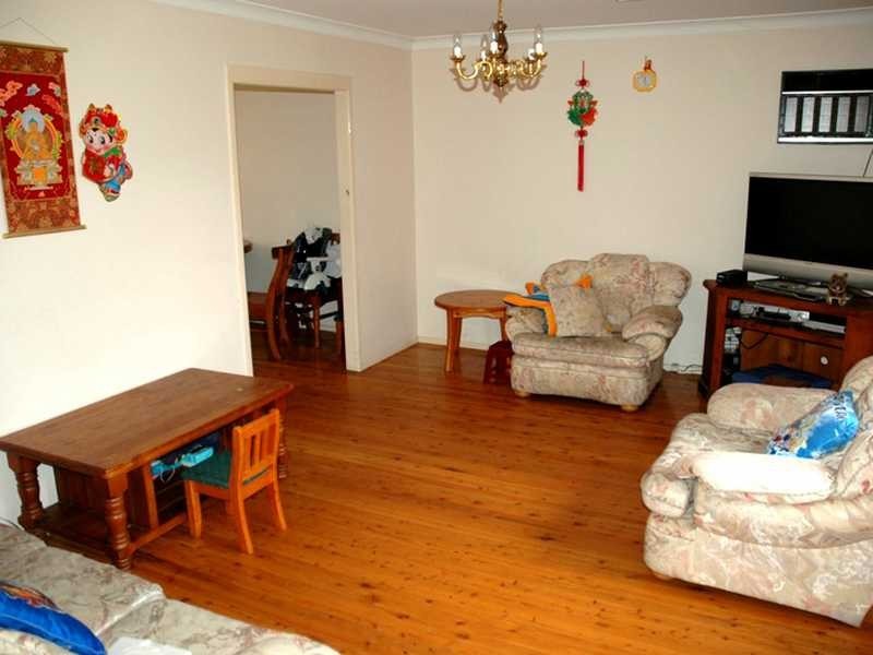 43 Caprera Road, Northmead NSW 2152