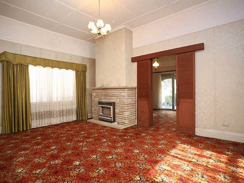 16 Thomas Street, Northmead NSW 2152