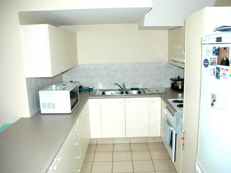 8/41-43 Portia Road, Toongabbie NSW 2146