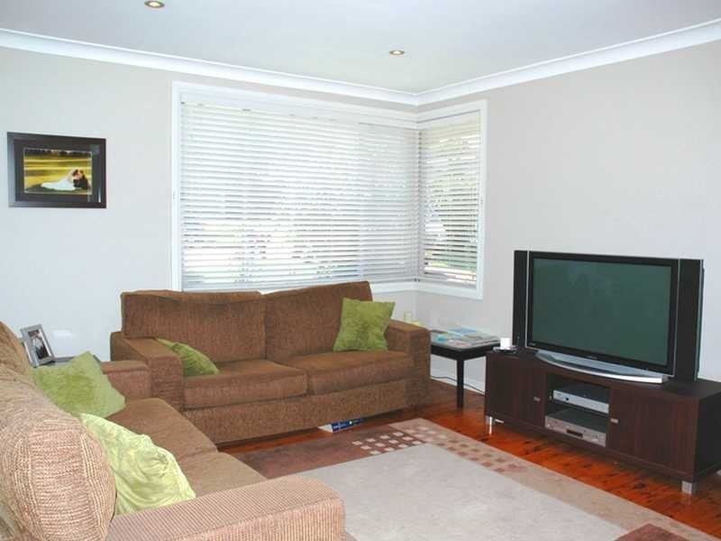 17 Dornoch Street, Winston Hills NSW 2153