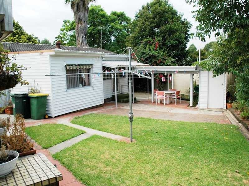 61 Sherwood Street, Northmead NSW 2152