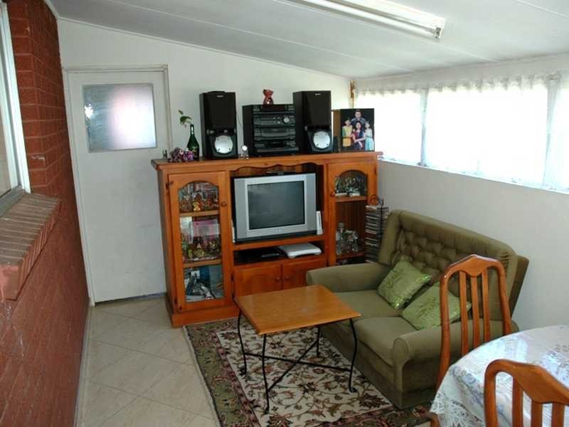 160 Binalong Road, Toongabbie NSW 2146