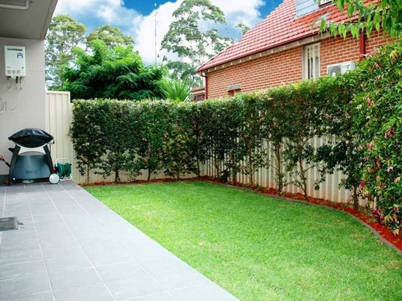 Unit/2/20 Redbank Road, Northmead NSW 2152