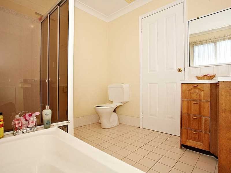 1/113 Metella Road, Toongabbie NSW 2146