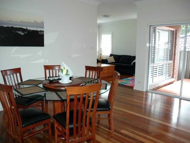 1 Glenn Avenue, Northmead NSW 2152