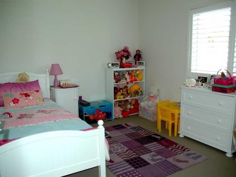 1 Glenn Avenue, Northmead NSW 2152