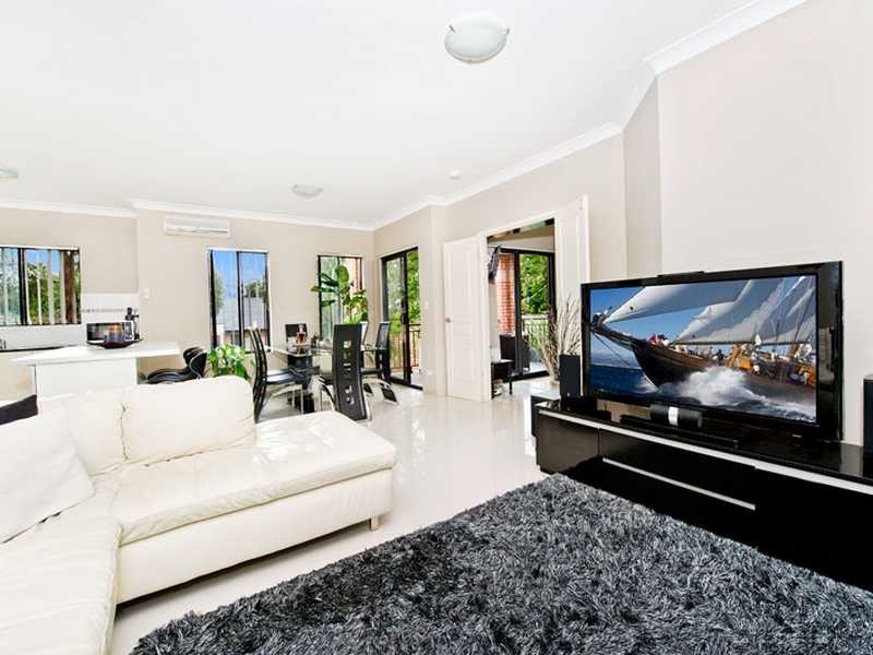 2/24-26 Campbell Street, Northmead NSW 2152