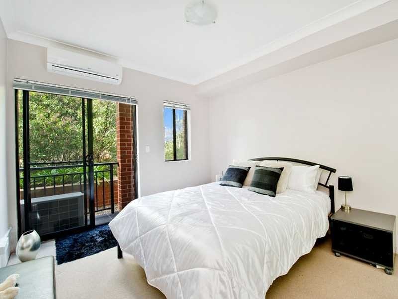 2/24-26 Campbell Street, Northmead NSW 2152