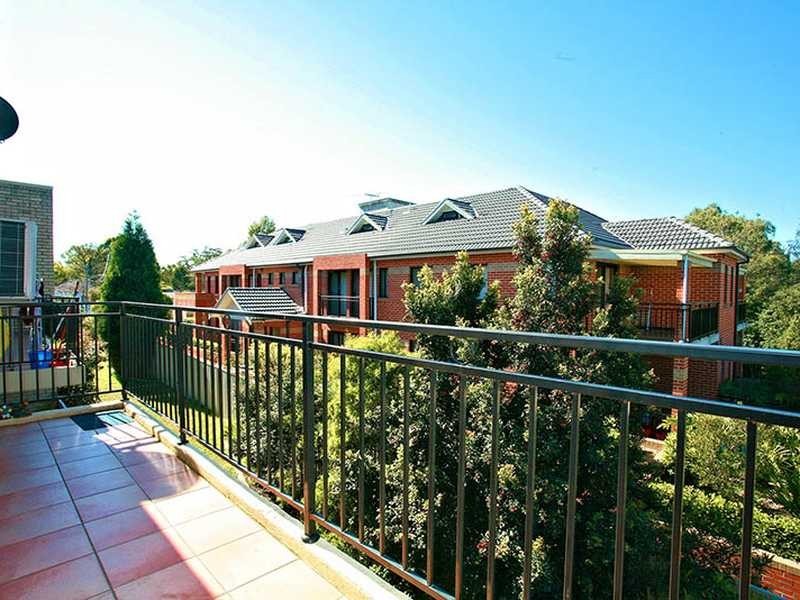 8/18-22 Campbell Street, Northmead NSW 2152