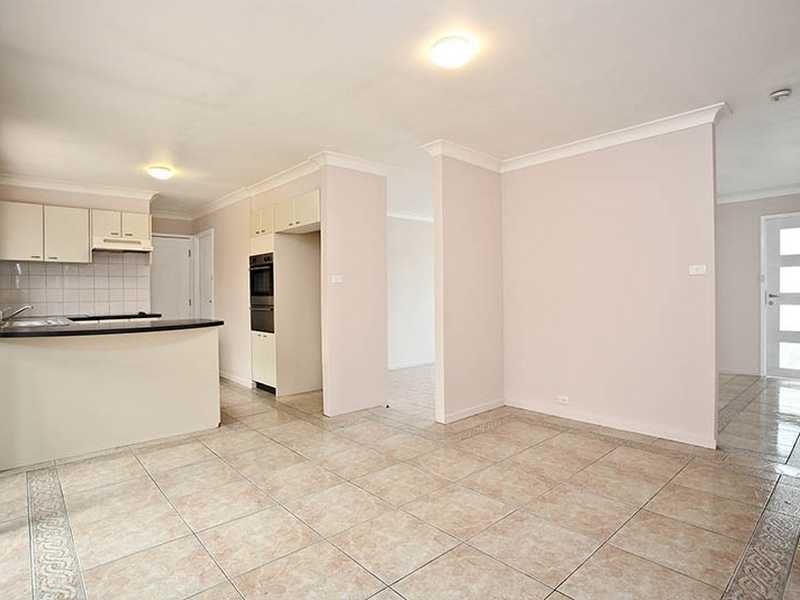 2/44 Ferndale Close, Wentworthville NSW 2145