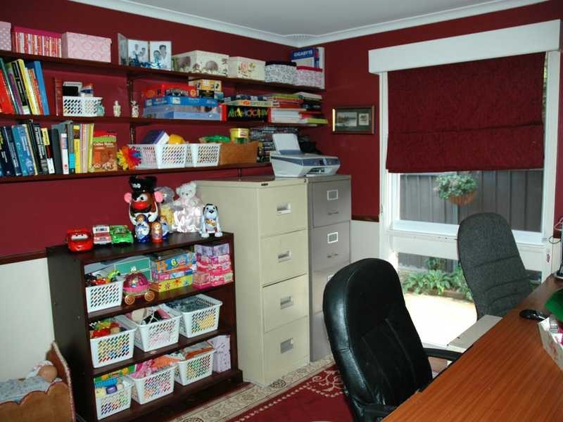 10 Willmott Avenue, Winston Hills NSW 2153