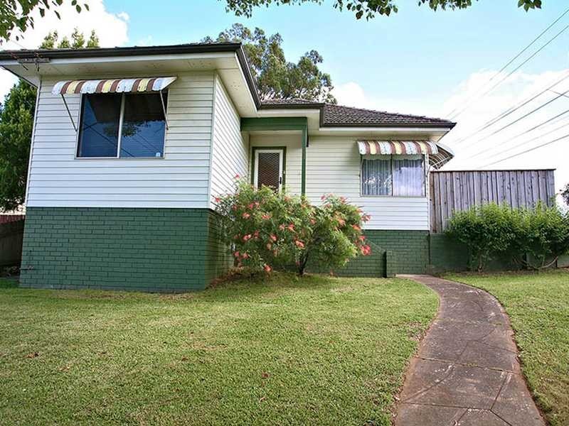 1 Balfour Street, Northmead NSW 2152