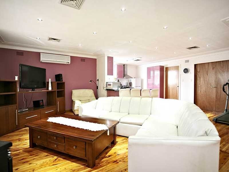 10 Sherwood Street, Northmead NSW 2152