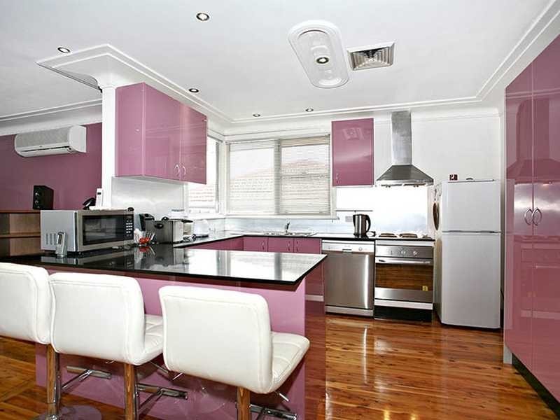 10 Sherwood Street, Northmead NSW 2152