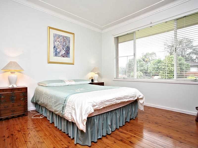 1 Madeline Avenue, Northmead NSW 2152