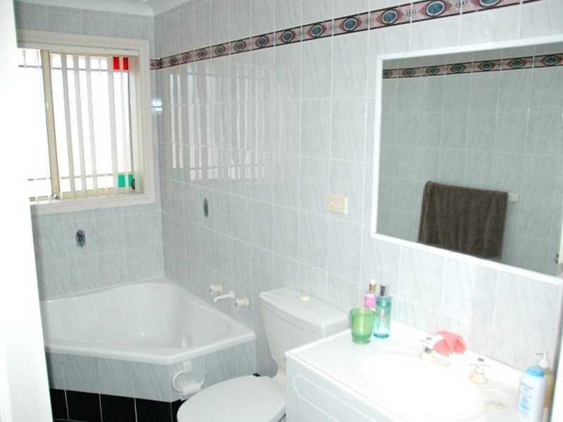 2/26 Windermere Avenue, Northmead NSW 2152