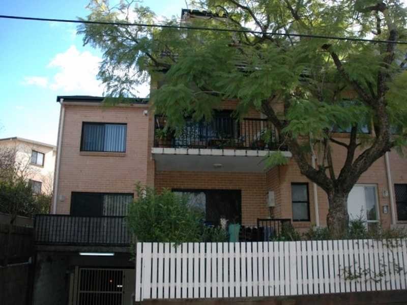 2/1 Barden Street, Northmead NSW 2152
