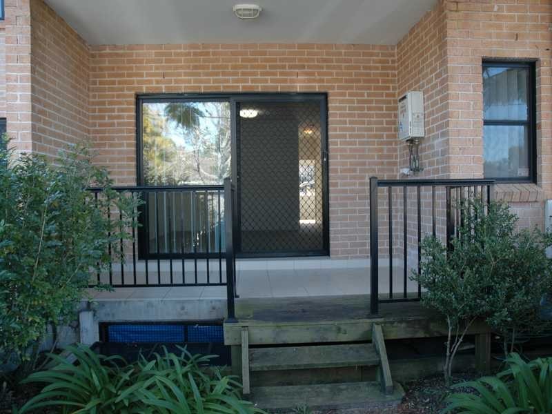 2/1 Barden Street, Northmead NSW 2152